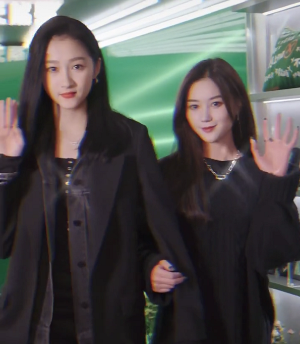 明星和网红同框：赵丽颖五官精致，梅婷素颜扛打，关晓彤巴掌脸