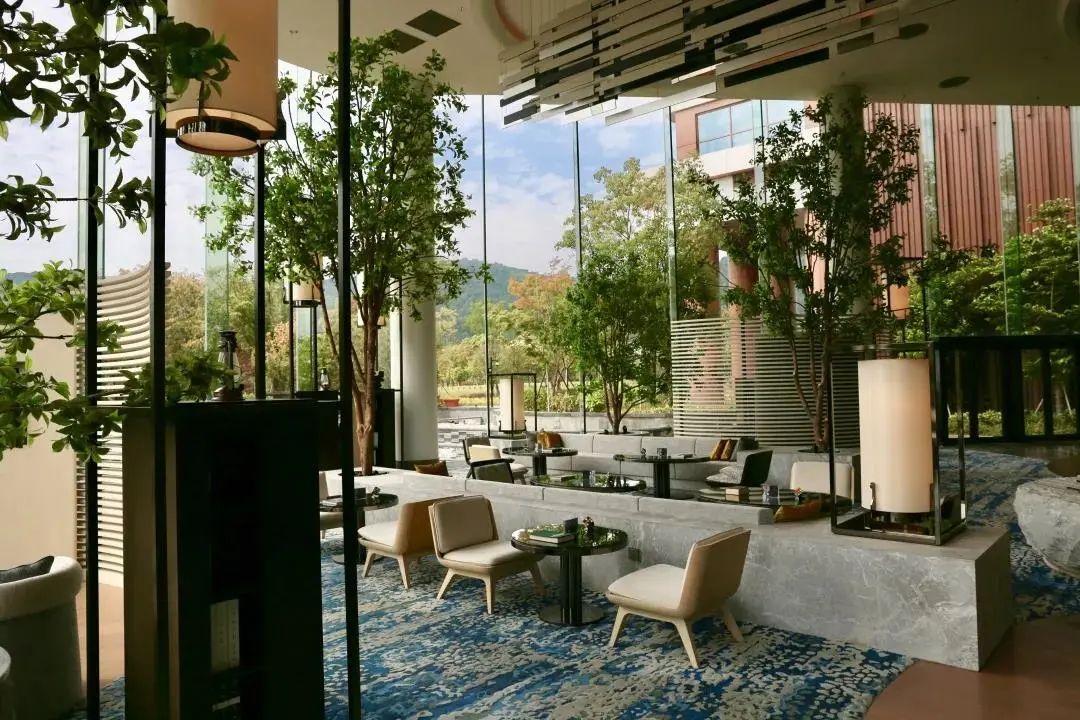 ¥1388/2晚 渔洋山景搬入阳台客房!5000㎡亲子游乐区太赞!踏青赏花必住太湖畔口碑万丽酒店!周末节假日不加价!休闲区蓝鸢梦想 - Www.slyday.coM ¥1388/2晚 渔洋山景搬入阳台客房!5000㎡亲子游乐区太赞!踏青赏花必住太湖畔口碑万丽酒店!周末节假日不加价!休闲区蓝鸢梦想 - Www.slyday.coM