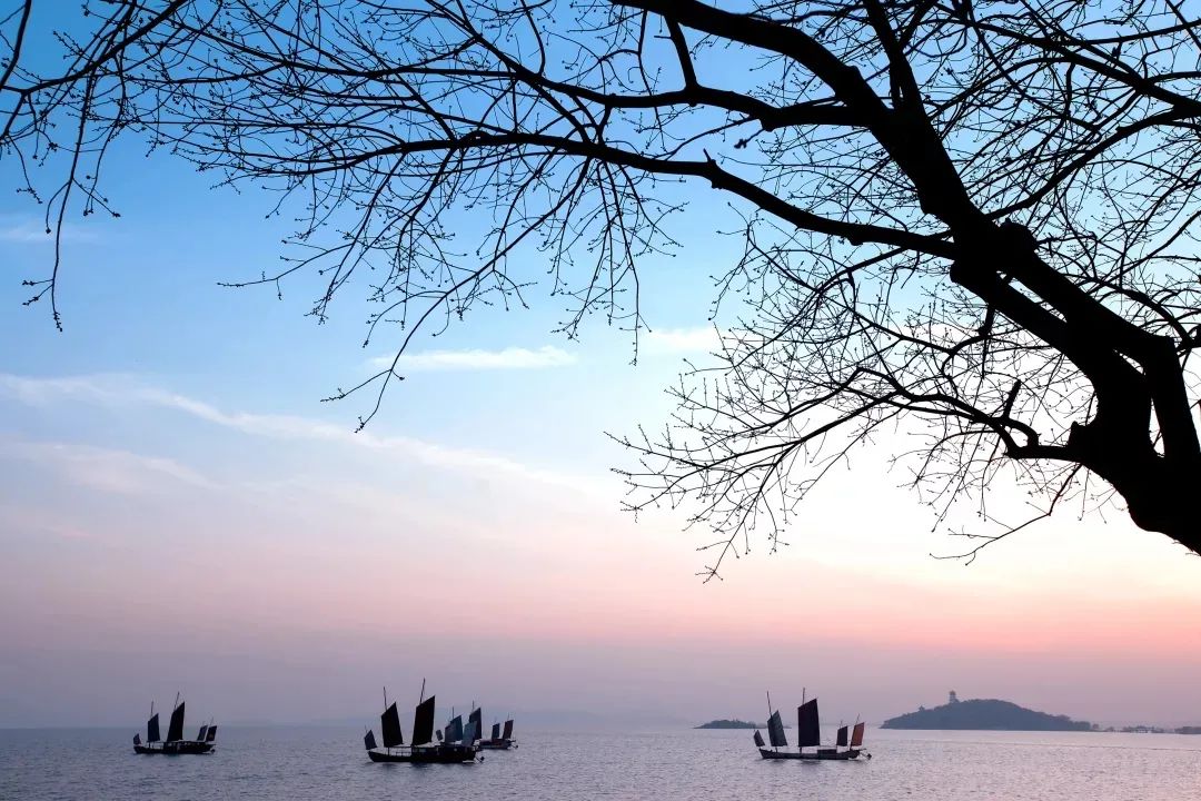 ¥1388/2晚 渔洋山景搬入阳台客房!5000㎡亲子游乐区太赞!踏青赏花必住太湖畔口碑万丽酒店!周末节假日不加价!休闲区蓝鸢梦想 - Www.slyday.coM ¥1388/2晚 渔洋山景搬入阳台客房!5000㎡亲子游乐区太赞!踏青赏花必住太湖畔口碑万丽酒店!周末节假日不加价!休闲区蓝鸢梦想 - Www.slyday.coM