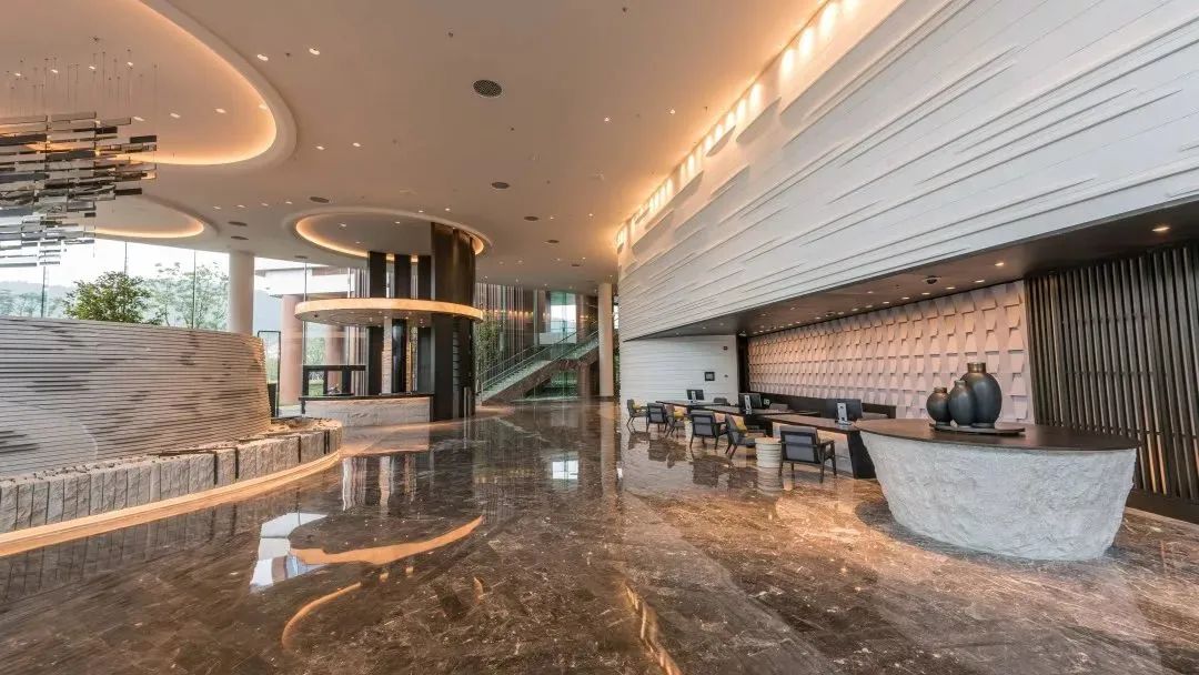 ¥1388/2晚 渔洋山景搬入阳台客房!5000㎡亲子游乐区太赞!踏青赏花必住太湖畔口碑万丽酒店!周末节假日不加价!休闲区蓝鸢梦想 - Www.slyday.coM ¥1388/2晚 渔洋山景搬入阳台客房!5000㎡亲子游乐区太赞!踏青赏花必住太湖畔口碑万丽酒店!周末节假日不加价!休闲区蓝鸢梦想 - Www.slyday.coM