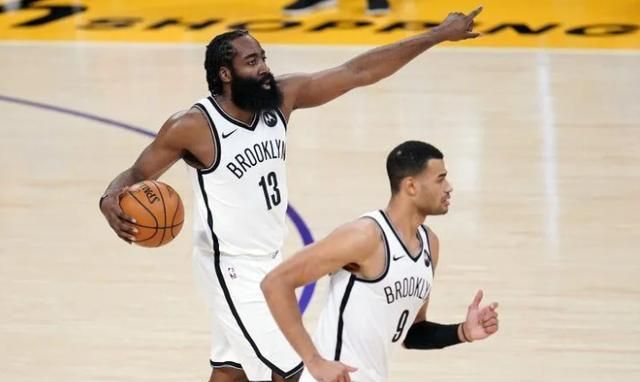 哈登与库里联手勇士打造梦幻后场三巨头冲击总冠军