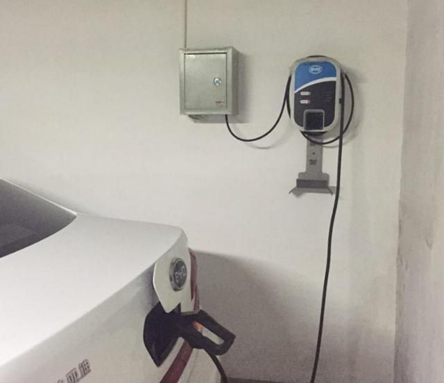 新能源汽车天气冷,充不进去电怎么解决?不去店里也能充电