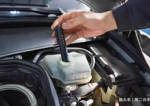 汽车开到6万公里要注意，车上这4个部件需更换，别等吃亏了才后悔