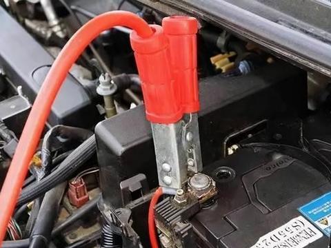 别等车辆打不着火才想起电瓶,二手车电瓶该如何检查和保养?