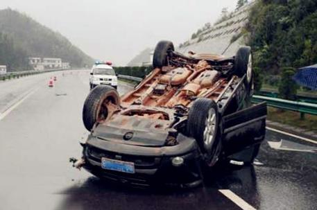 汽车保养多注意这四项，能让爱车各种小毛病“胎死腹中”!