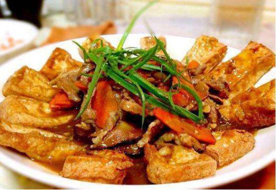 美食:煎烧豆腐,口水鸡,烧豆腐,柠檬酸辣凤爪的做法