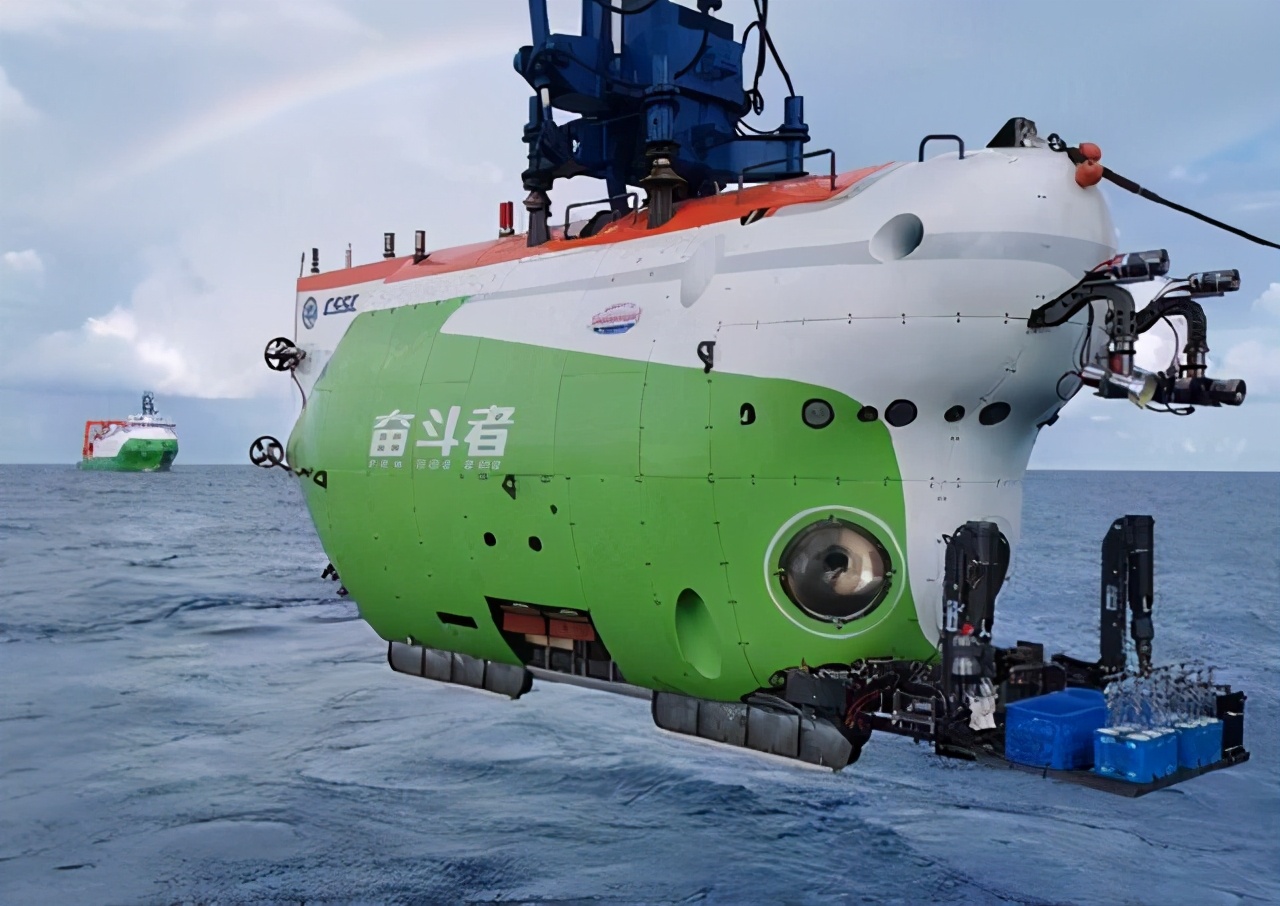 “深海一号”首次公开亮相，它将如何支持“蛟龙号”深潜科考？|南海|蛟龙号|深海_新浪新闻