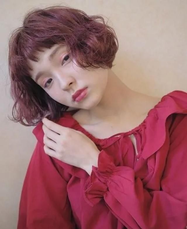 2021流行发色短发,2021年显白,减龄发色 2021超火的短发染发发色,神仙显白爱了爱了|发色|短发