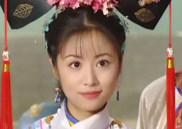 45岁林心如再演少女,身材状态尽显老态,网友:要认清自己啊