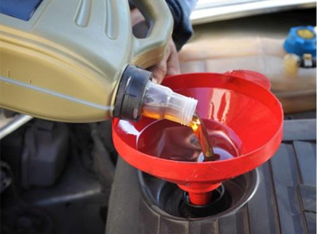 汽车需要定期保养的项目有哪些？总共有9个