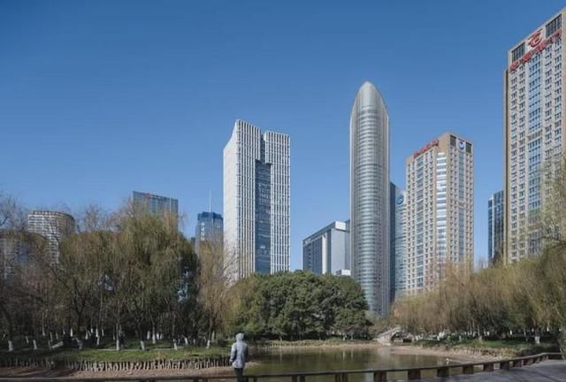 高170米杭州国贸金融大厦中国采用天然石立面最高建筑的前列
