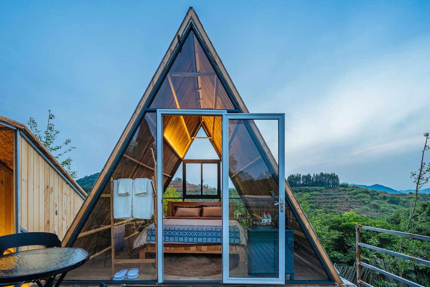 画廊 挪威山顶小木屋 / Mork-Ulnes Architects - 2