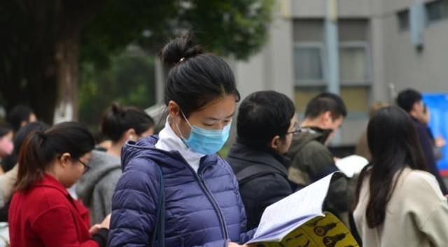 有种“现实”叫考不上本科是智商问题,三本生应聘,却因学历被刷 有种“现实”叫考不上本科是智商问题,三本生应聘,却因学历被刷