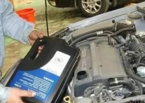 5000公里就得换机油？到底对不对呢?