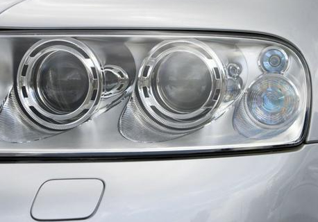 汽车车头大灯的全面维护保养知识