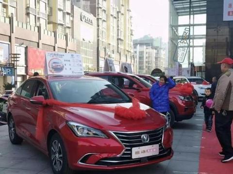 买车险时,聪明人会避开这4种,老司机：买得越多亏得越多!