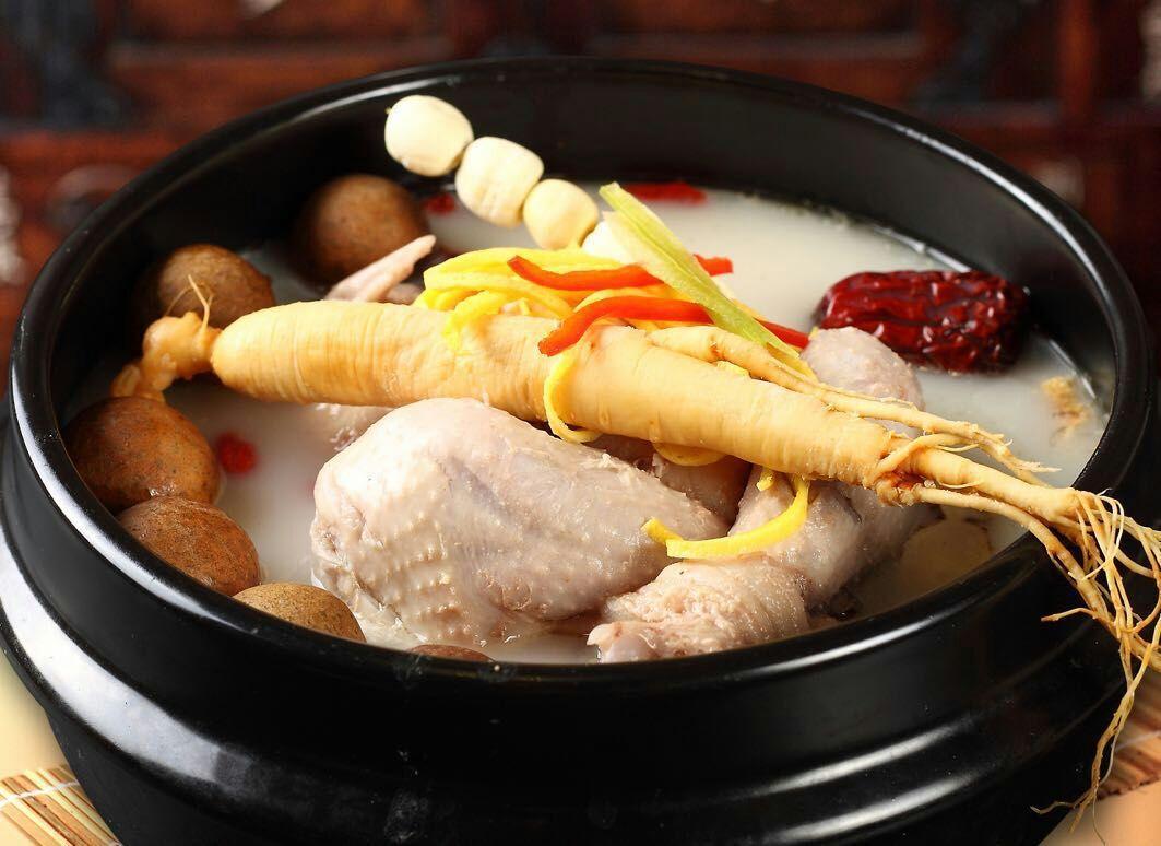 韩式参鸡汤是药膳还是美食？韩国第一汤运动员最爱
