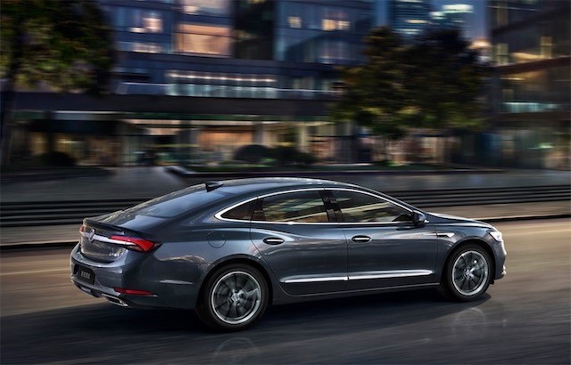 内卷“无声” 君越和迈腾谁更体贴舒适?