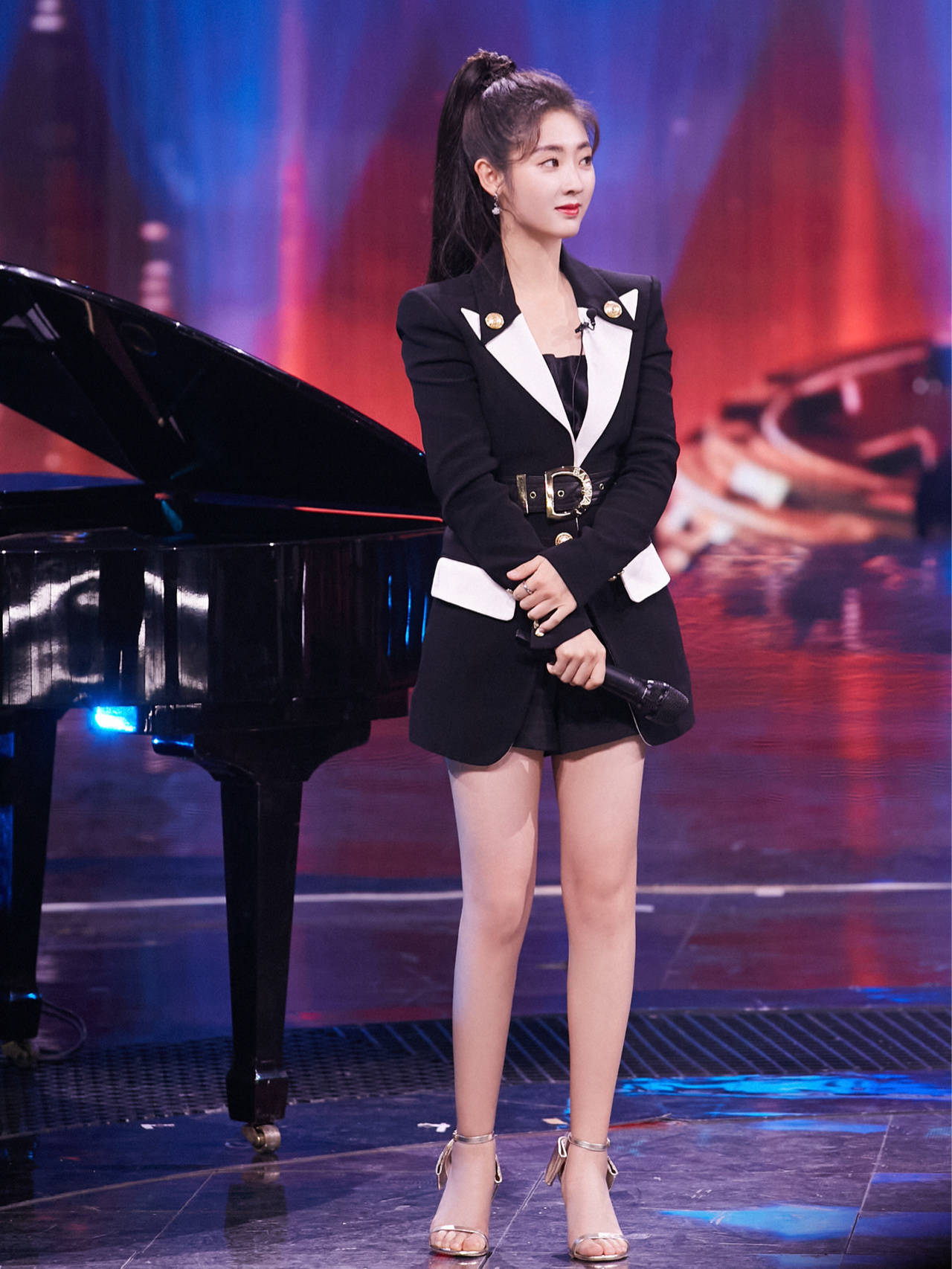 盘点女明星西装美照,你觉得谁最美?谁最飒?