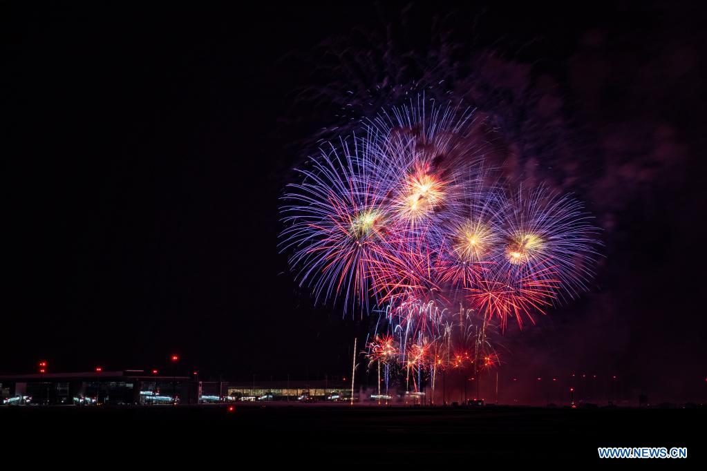 Firework show held to mark completion of terminal area of Chengdu Tianfu International Airport