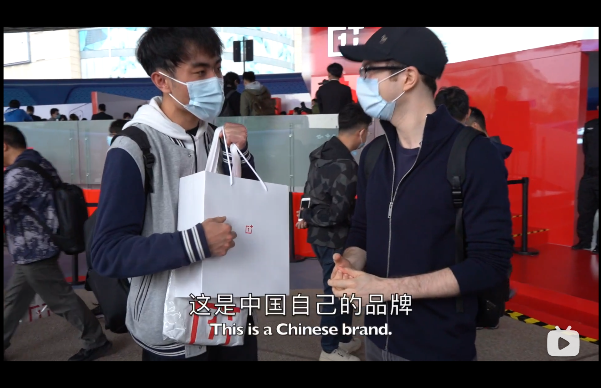 美国小伙实拍中国商户现状:中国产品线下热销体现中美防疫差距休闲区蓝鸢梦想 - Www.slyday.coM 美国小伙实拍中国商户现状:中国产品线下热销体现中美防疫差距休闲区蓝鸢梦想 - Www.slyday.coM