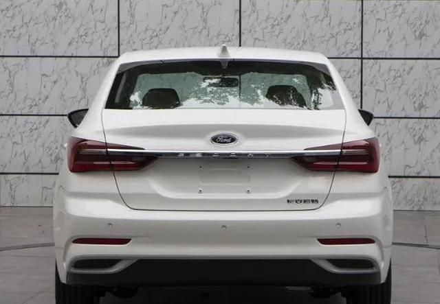 2018款福睿斯参数,2016款福睿斯参数 2021款福睿斯升级,化身"年轻福克斯",一辆帝豪的钱划算!