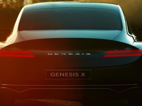 还说韩系车不运动？捷尼赛思全新电动跑车，气场十足