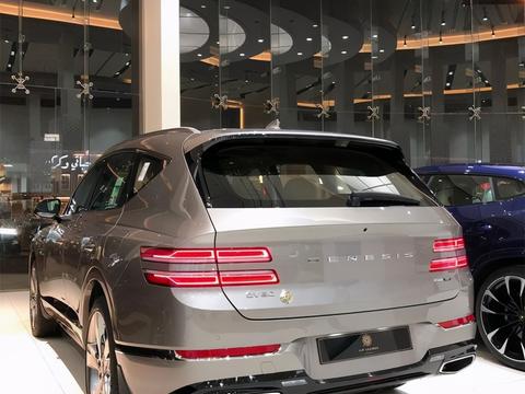 实拍捷尼赛思GV80，搭3.0T发动机，将于上海车展亮相