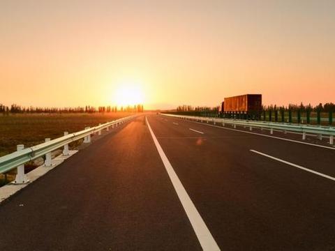 运输人为什么不愿买国六重卡？不敢买、买不起