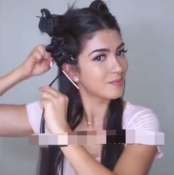 女子在家用筷子卷头发,拆下筷子那一刻,网友:泡面头?休闲区蓝鸢梦想 - Www.slyday.coM 女子在家用筷子卷头发,拆下筷子那一刻,网友:泡面头?休闲区蓝鸢梦想 - Www.slyday.coM