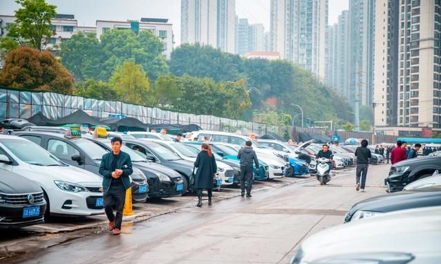 重庆最大的二手车市场西部国际汽车城