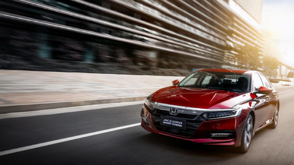 上海车展该看谁？雅阁对比2021款凯美瑞，老对手竞争升级