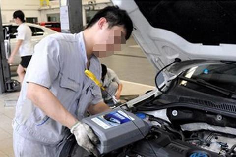 去4S店保养换机油，不懂以下几点，坑你没商量！