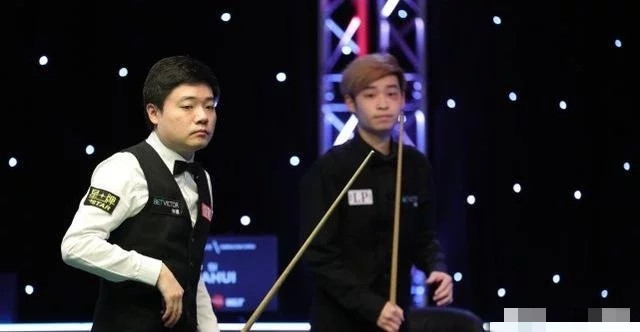 牛!中国2位18岁小将世锦赛爆发,斯佳辉6-1获胜,白朗宁6-4晋级 牛!中国2位18岁小将世锦赛爆发,斯佳辉6-1获胜,白朗宁6-4晋级