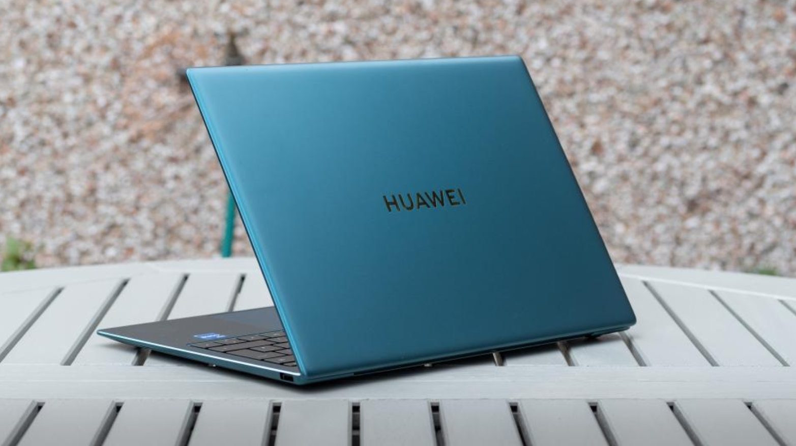 荣耀matebookpro,荣耀matebook 华为matebookxpro2021评测很不错但仍需要大修喜欢吗