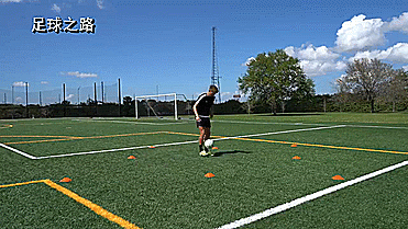 五个适合中场提高的控球训练 五个适合中场提高的控球训练