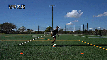 五个适合中场提高的控球训练 五个适合中场提高的控球训练