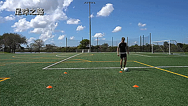 五个适合中场提高的控球训练 五个适合中场提高的控球训练