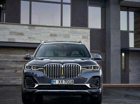 奢侈创新车型亮相2021上海车展现场