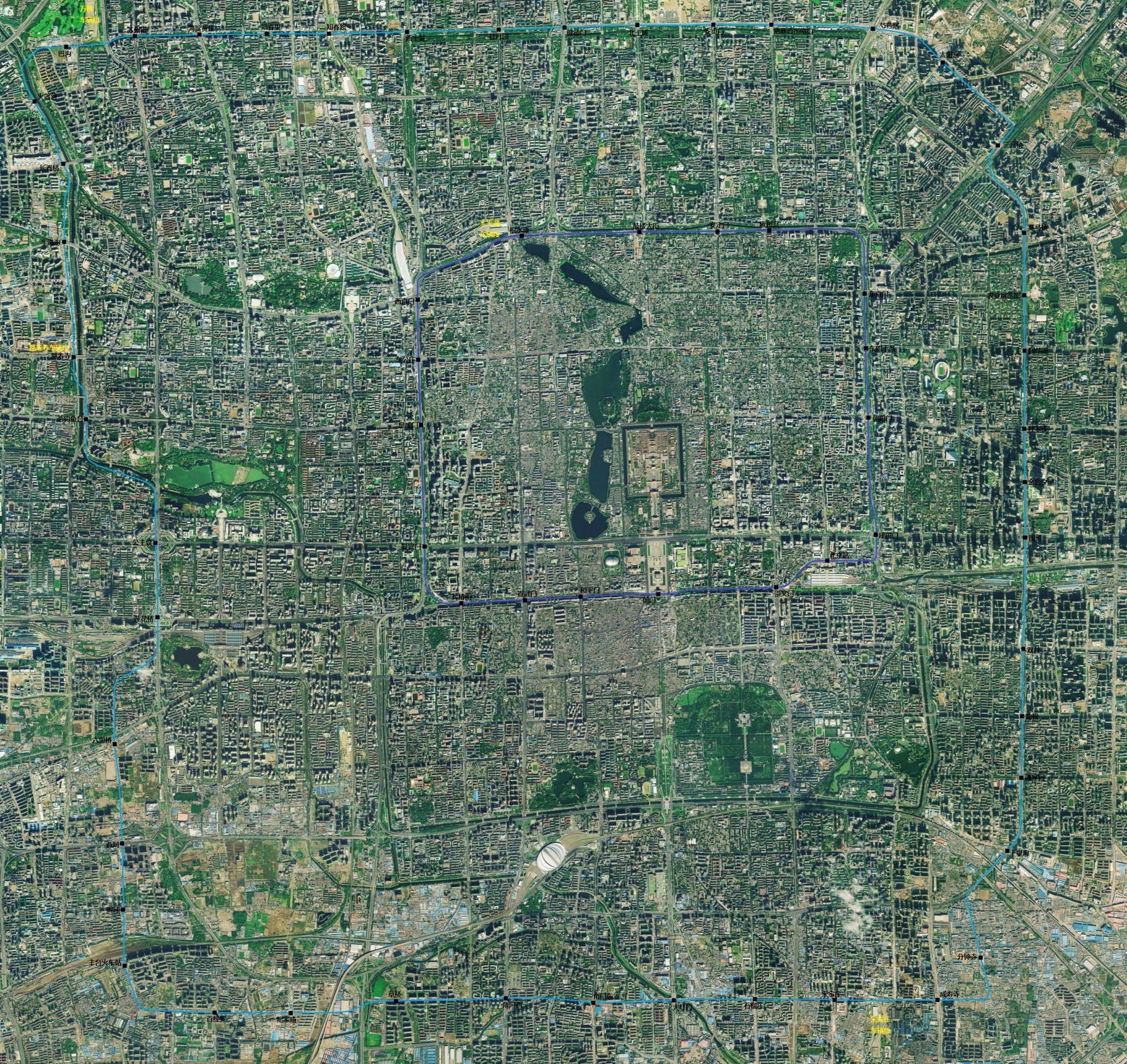 从北京,上海和重庆的卫星地图来看,河流和地形对城市的影响