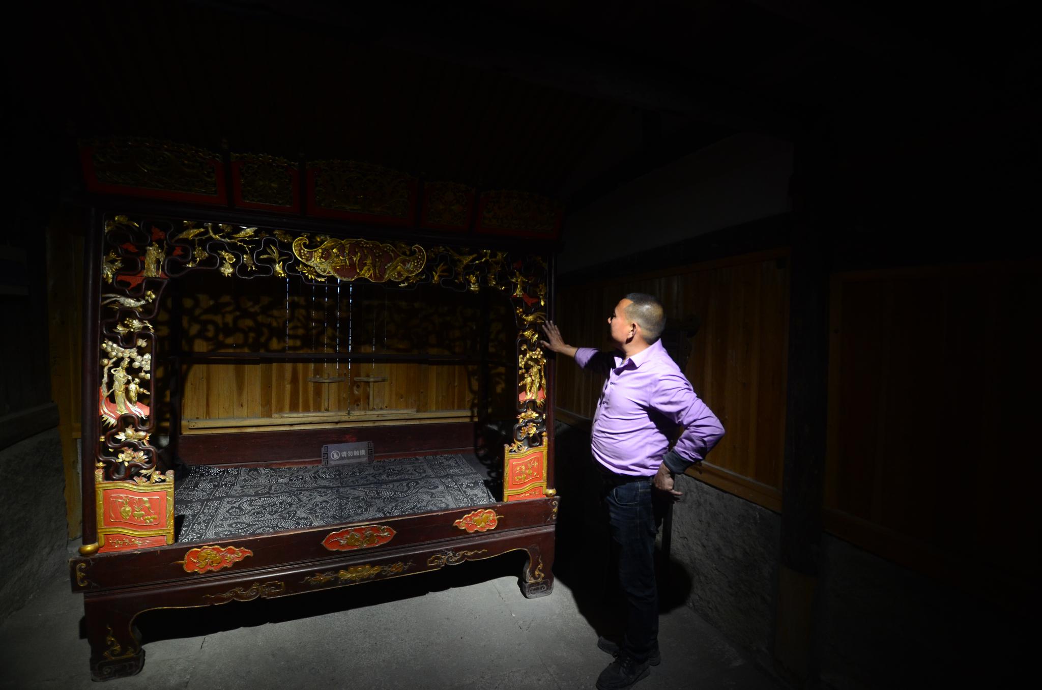 日出东方照九州,江山万里遍地红休闲区蓝鸢梦想 - Www.slyday.coM 日出东方照九州,江山万里遍地红休闲区蓝鸢梦想 - Www.slyday.coM