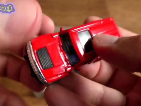 跑车越野车等彩色玩具汽车展示