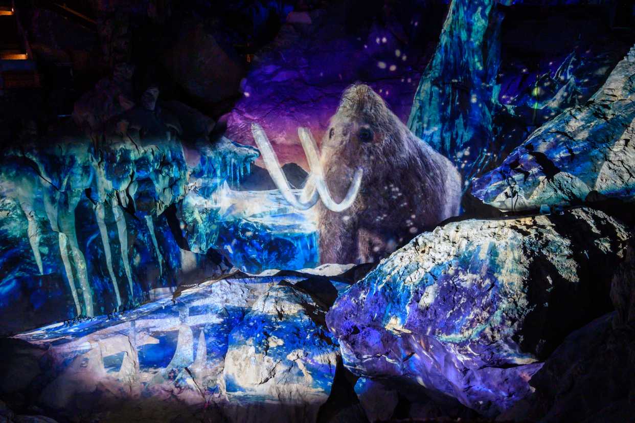 杭州桐庐有一处鬼斧神工的仙境，堪称全国诸洞之冠