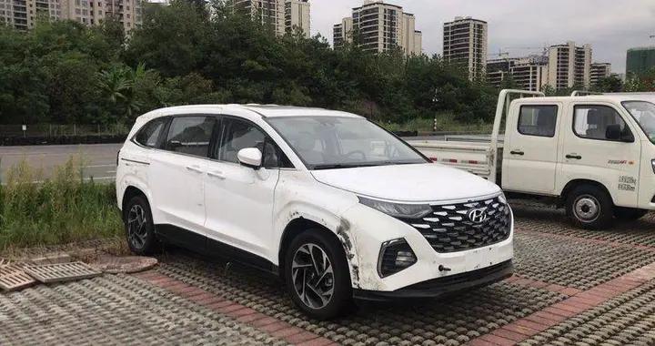 中网有亮点，北京现代全新MPV实拍图曝光，最早8月上市