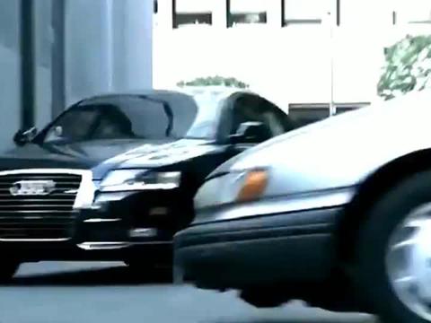 奥迪最经典的创意广告，宣传自己还不忘夸赞同行