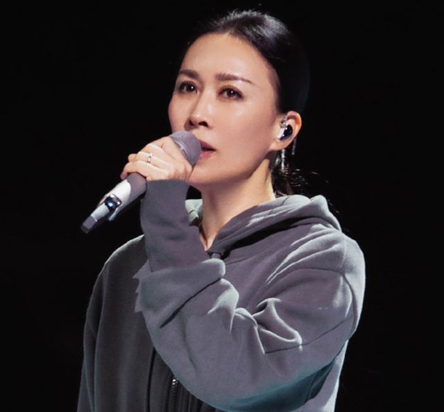 浪姐2那英c位出道却被杨丞琳内涵拉票过猛那英的回应绝了