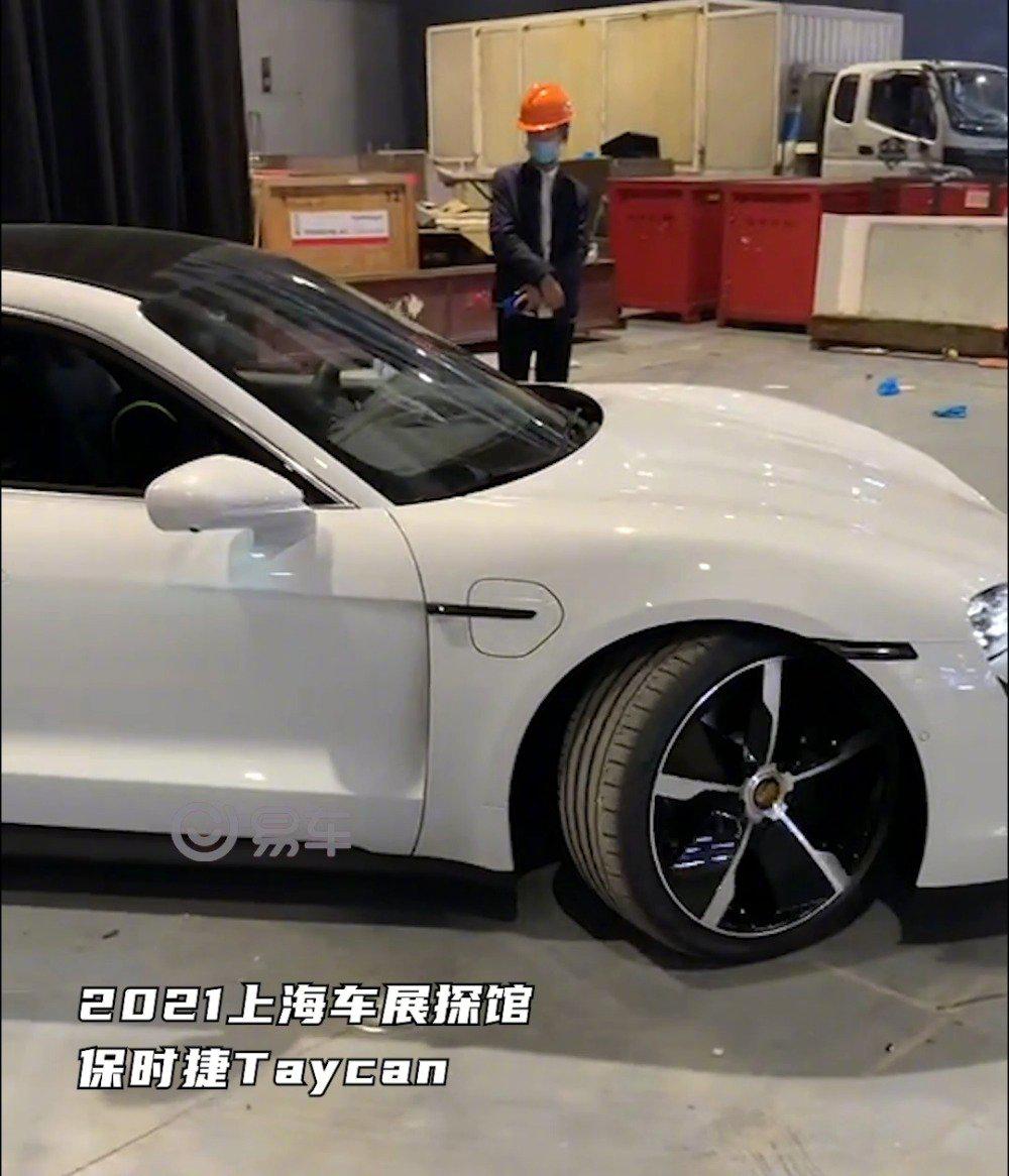 2021上海车展探馆：保时捷Taycan