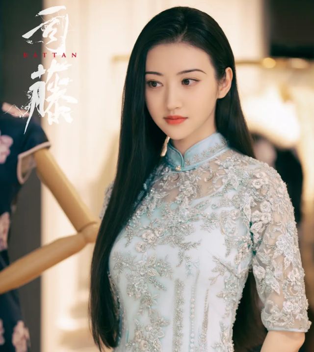 王牌6景甜身材引热议,脱离《司藤》的滤镜后,状态简直