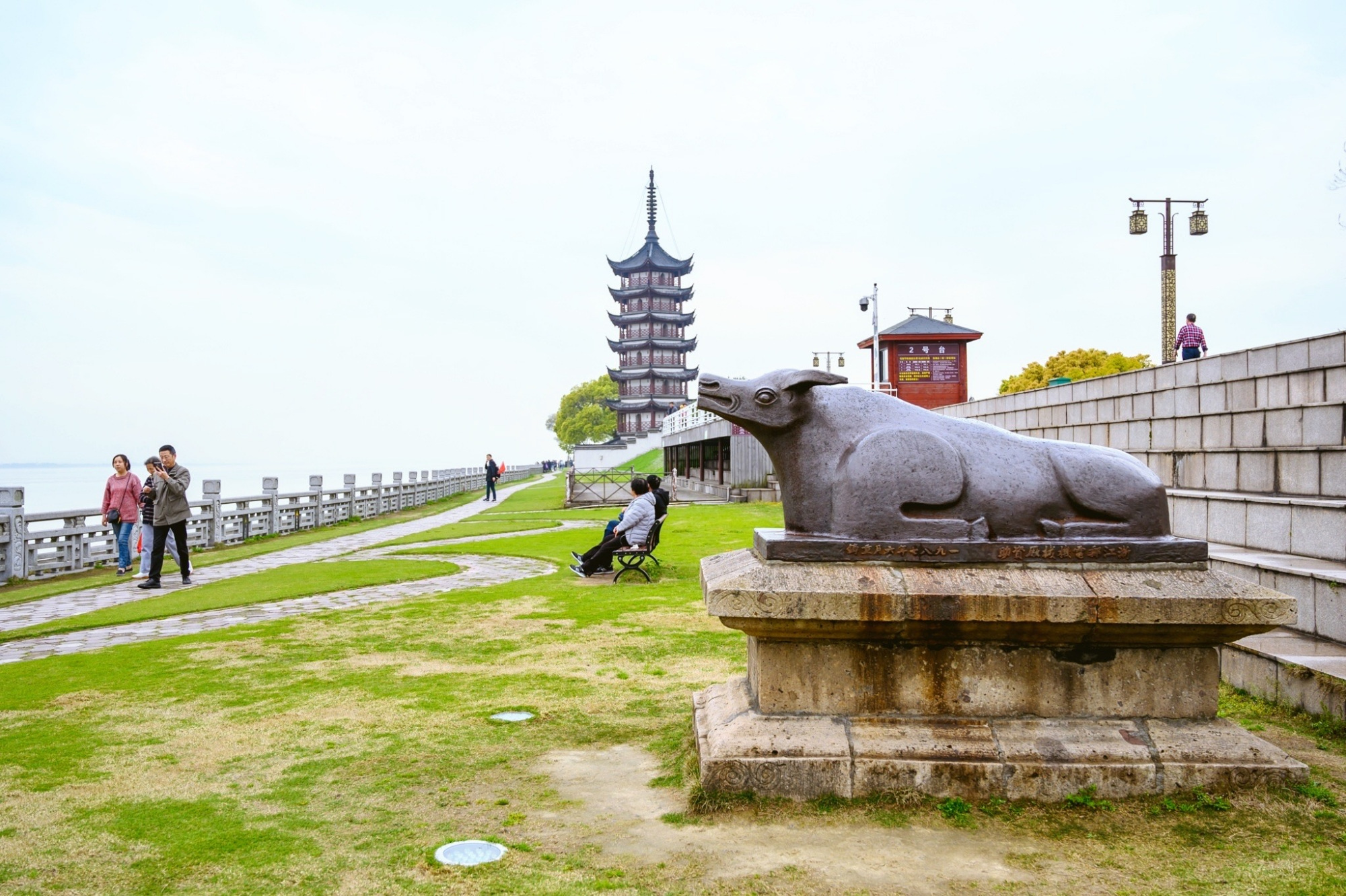 海宁火车站旁的小胡同藏着什么秘密?