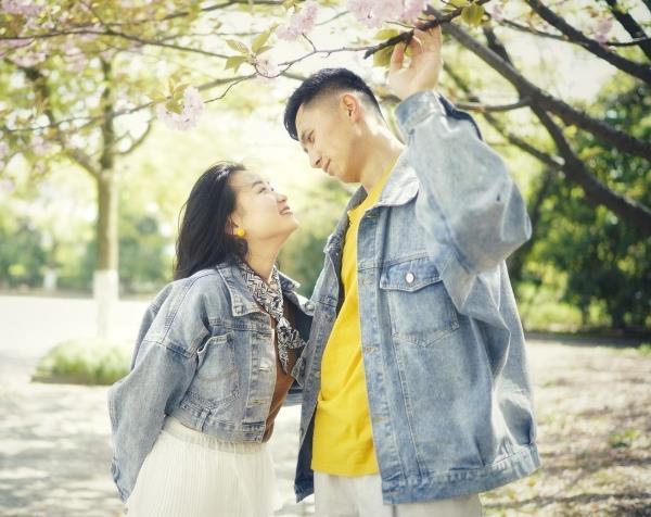 女孩只在乎爱情不在乎男生条件，有错吗？